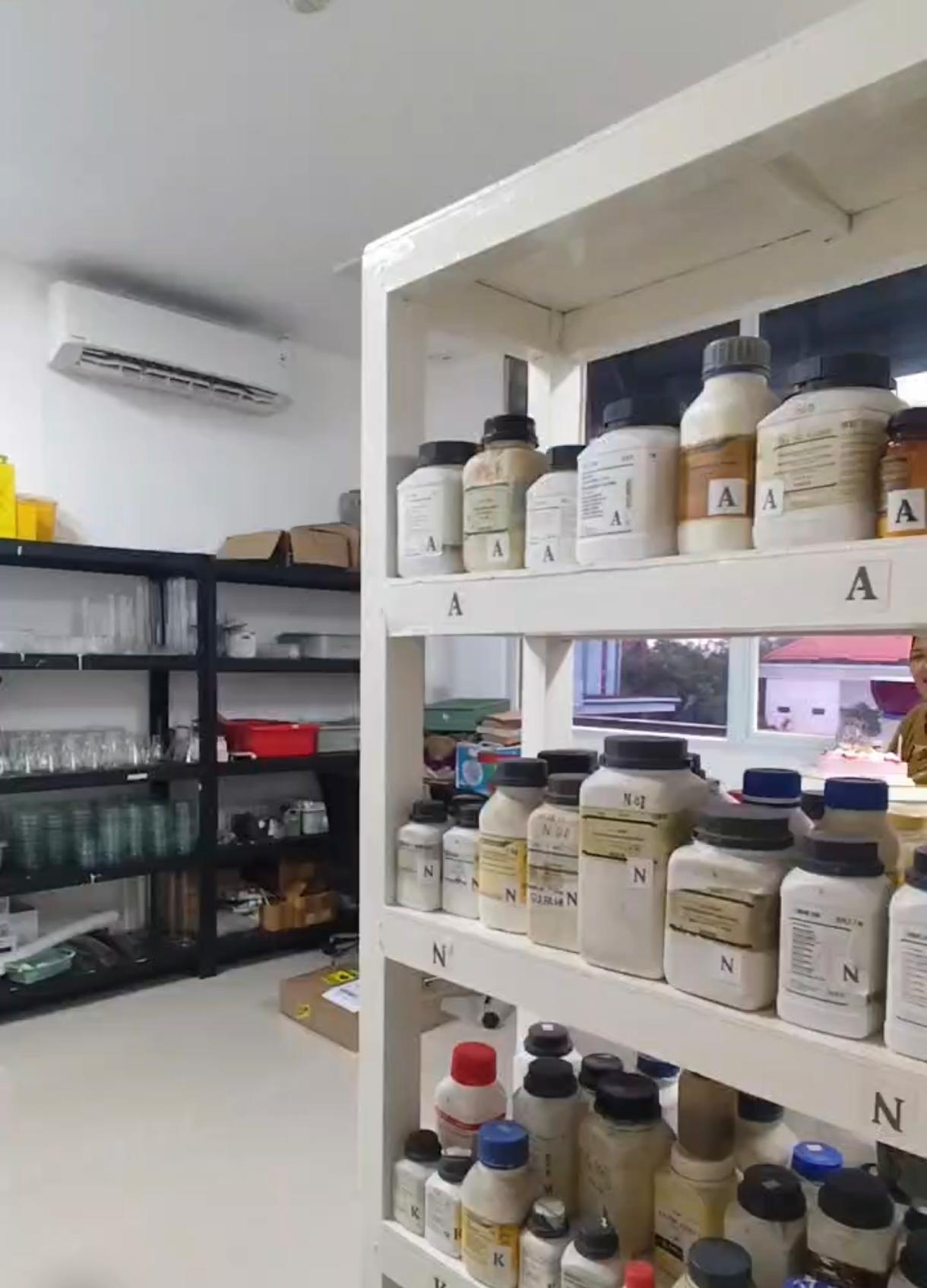 Peran Utama Gudang Reagen & Alat Laboratorium TLM